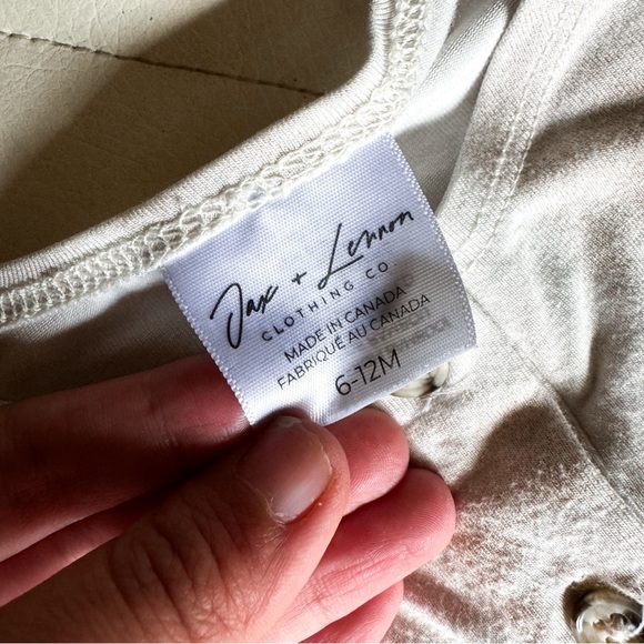 Jax & Lennon 🇨🇦 • Tank Top - Picture 4 of 4